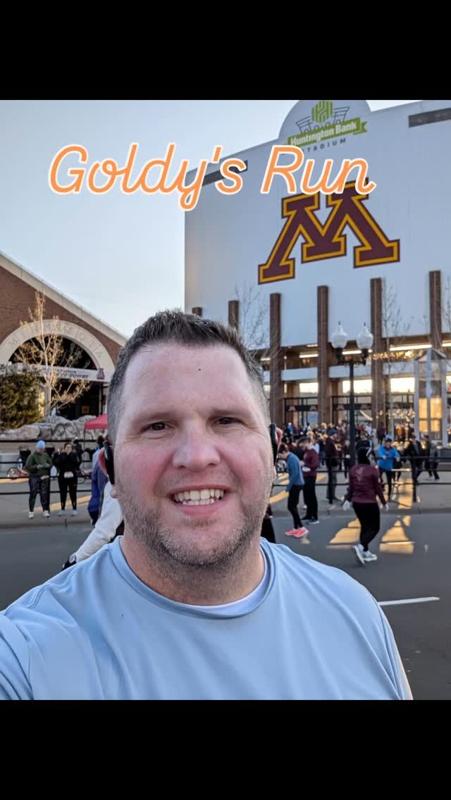 Goldy's Run 5k ✅ 

Beautiful, brisk morning to be out running. Get out and enjoy it! Maybe check out a open house in Ramsey while you are at it 😁 

On the road to the #tc10mile
#goldysrun #goldysrun2025 #runningdad #runningrealtor #slowmotion #skiumah